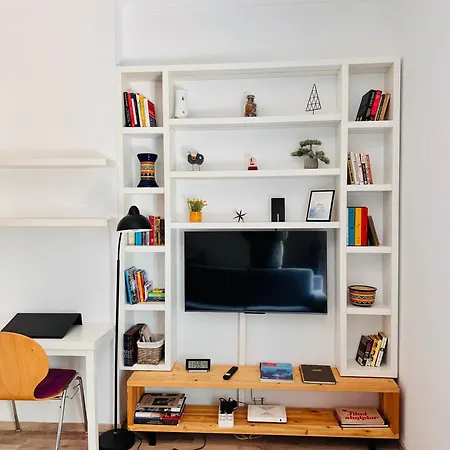 Theoffice - Stylish In Perfect Location Apartment